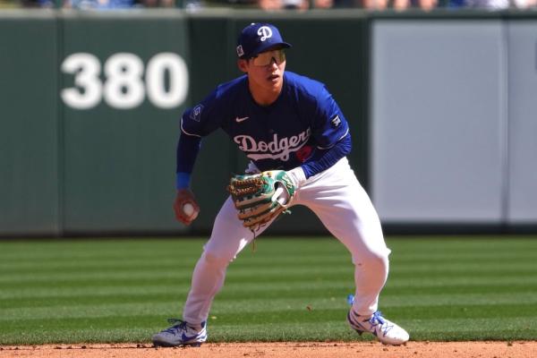 Reports: Dodgers calling up INF Hyeseong Kim