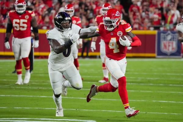 Chiefs hold off Ravens (by a toe) in thrilling season opener