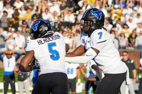 Buffalo wins fifth straight, stymies Liberty in Bahamas Bowl