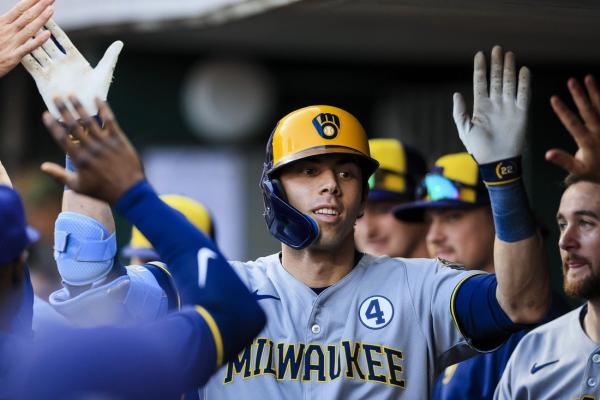 Christian Yelich belts tie-breaking homer in Brewers’ win