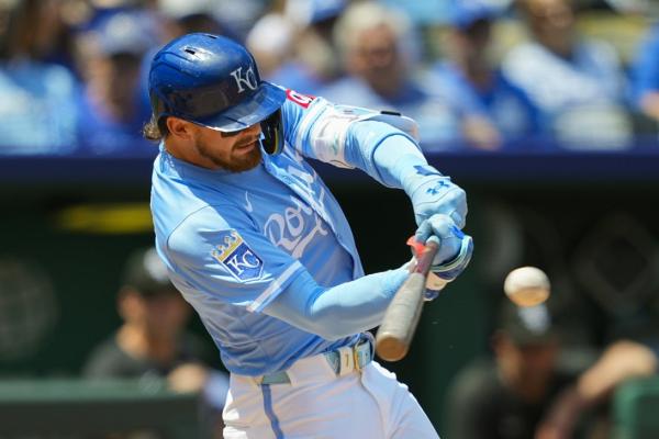 MLB roundup: Royals blank White Sox for 6th straight win