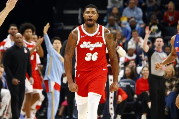 Marcus Smart, Grizzlies battle Mavs in clash of surging clubs thumbnail