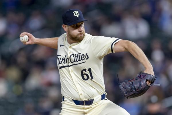 Report: Dodgers reacquire RHP Brock Stewart in deal with Twins
