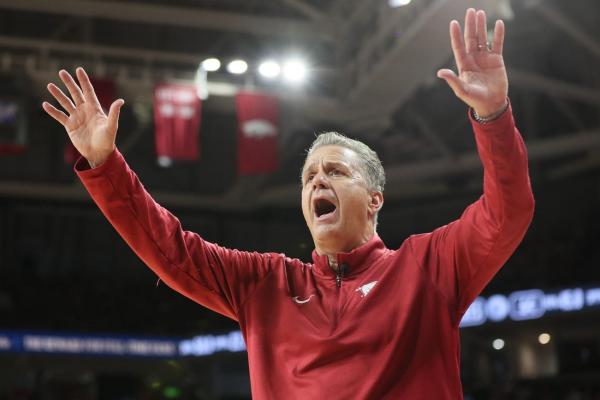 With John Calipari at helm, No. 16 Arkansas opens vs. Lipscomb