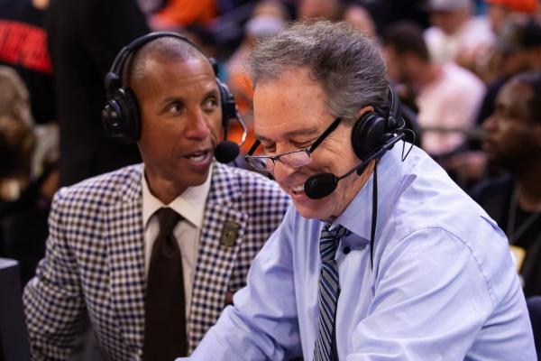 Reports: Amazon adds Kevin Harlan, analysts to NBA broadcasts
