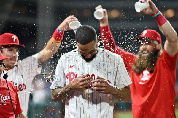 MLB roundup: Cristopher Sanchez's 2-hitter lifts Phils past Nats thumbnail