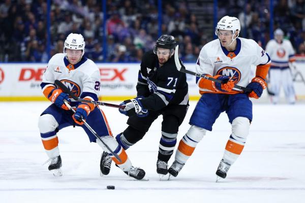 Newcomers help Islanders defeat Lightning in OT