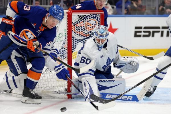 Bobby McMann’s two goals just enough as Leafs edge Islanders