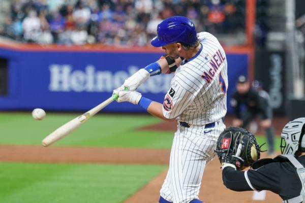 Mets get off to fast start, hang on to top White Sox