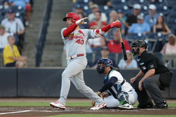 5-run inning propels Cardinals past Rays