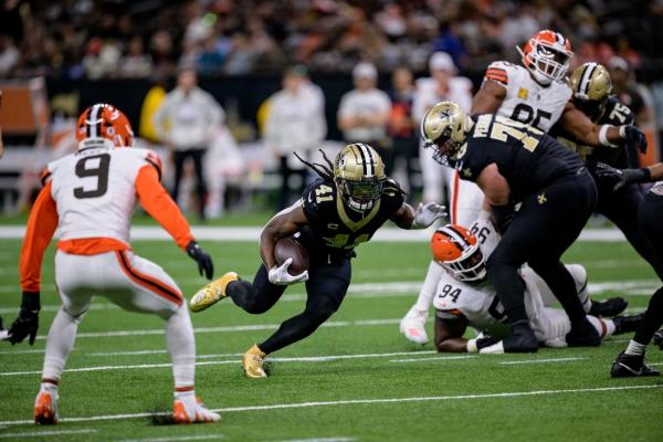 Taysom Hill has huge day as Saints beat Browns thumbnail