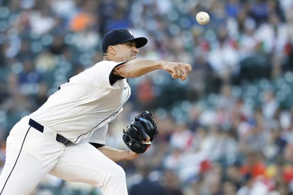 Tigers dominate all facets of 10-0 win over Astros