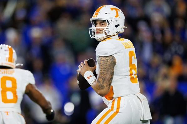 No. 14 Tennessee brings high-powered offense to clash with No. 18 Oklahoma