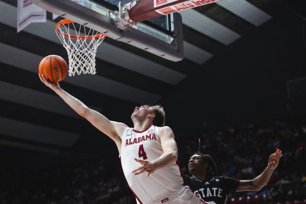 No. 6 Alabama visits No.5 Tennessee in SEC heavyweight matchup