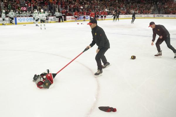 Taylor Hall hat trick leads Blackhawks to first 3-game point streak