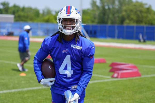 Report: Bills RB James Cook to attend training camp