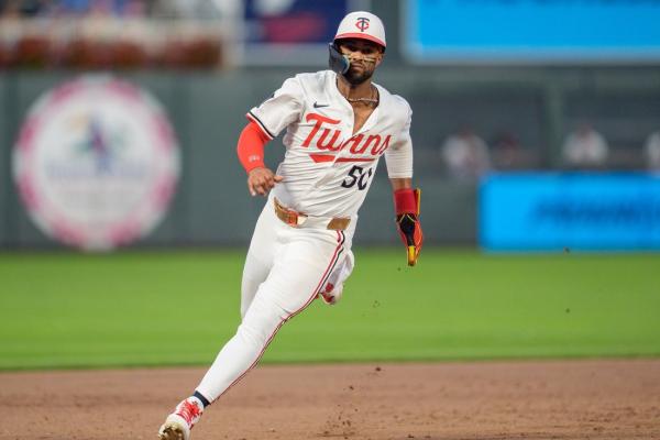 Reports: Cubs acquire versatile Willi Castro from Twins