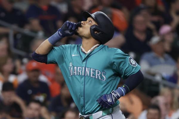 Jorge Polanco set for free agency after Mariners decline option