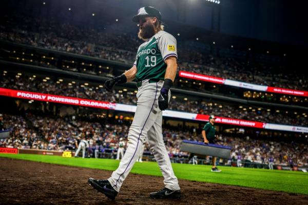 Rockies lifer Charlie Blackmon to retire at season's end thumbnail