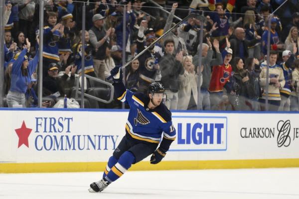 Quick start sparks Blues to victory over Predators