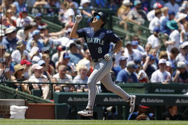 Cal Raleigh hits 31st homer as Mariners hammer Cubs