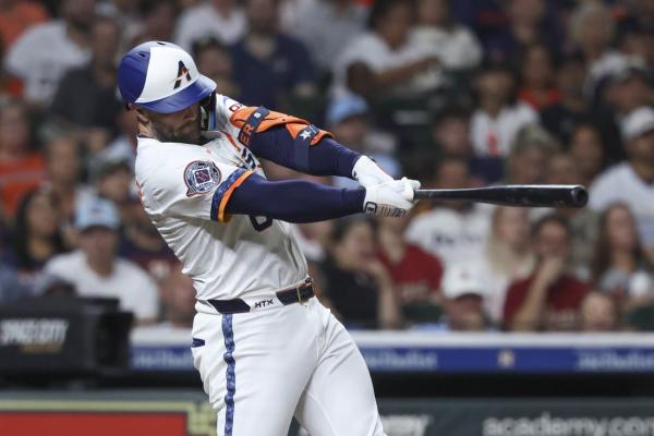 Cristian Javier returns and wins 2025 debut as Astros trim Red Sox