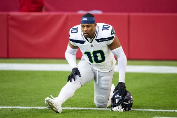 Reports: Seahawks OLB Uchenna Nwosu reworks contract