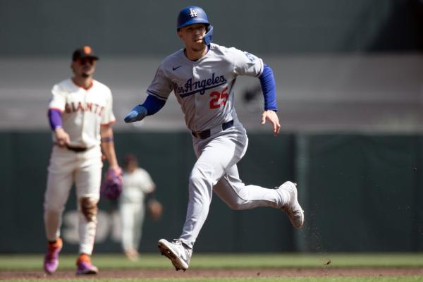 Michael Conforto excels as Dodgers pound Giants