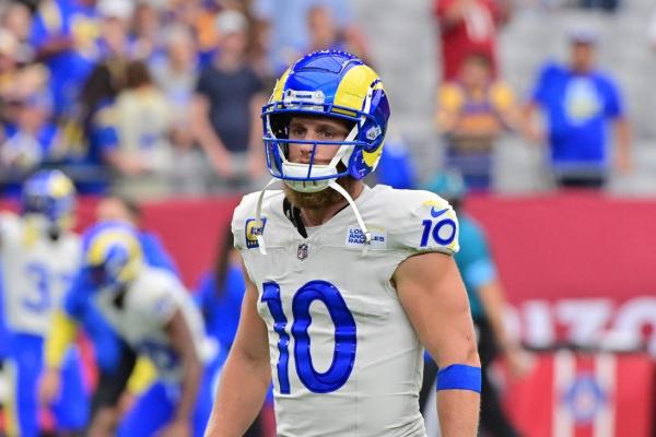 Rams star WR Cooper Kupp (ankle) exits vs. Cardinals thumbnail