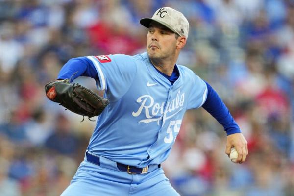 Royals’ Cole Ragans leaves start with groin tightness