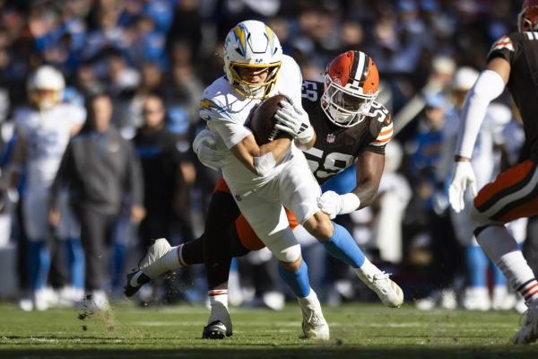 Report: Chargers expect WR Ladd McConkey, LB Khalil Mack to play vs. Ravens thumbnail