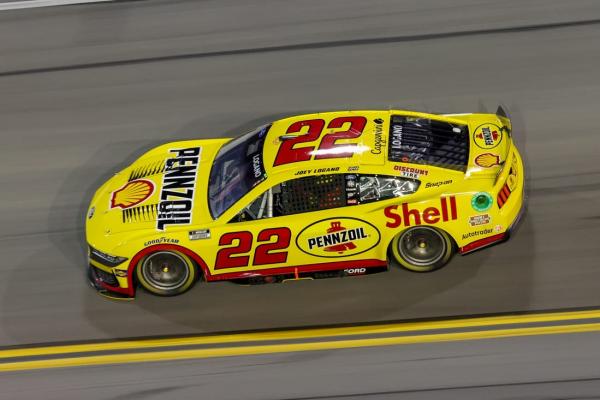 Joey Logano kicks off NASCAR postseason with win at Atlanta