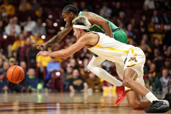 North Texas pulls off upset of cold-shooting Minnesota