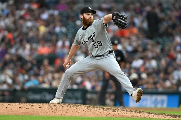 Tigers sign RHP John Brebbia to 1-year deal with club option