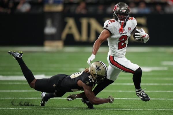 Buccaneers’ defense leads the way against lowly Saints