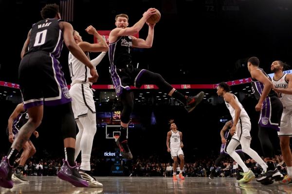 Domantas Sabonis, Kings set to challenge ailing Sixers