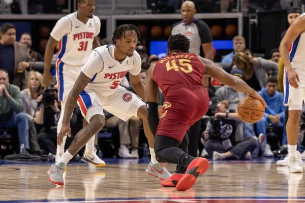Donovan Mitchell, Cavs continue mastery of Pistons