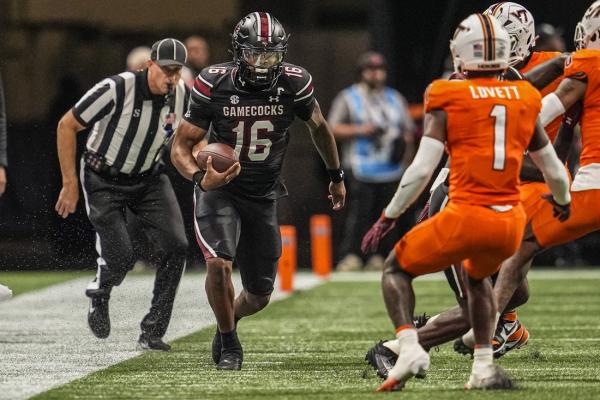 South Carolina leans on defense, special teams to down Virginia Tech in opener
