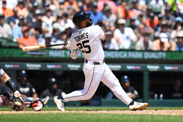 Tigers hit four homers, take down Twins