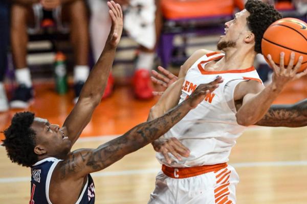 Clemson cruises in wire-to-wire win over Radford