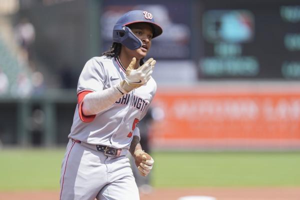 Nationals mash five home runs, sweep hapless Orioles