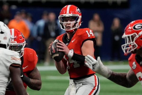 No. 2 Georgia, with new starter at QB, faces No. 7 Notre Dame in Sugar Bowl