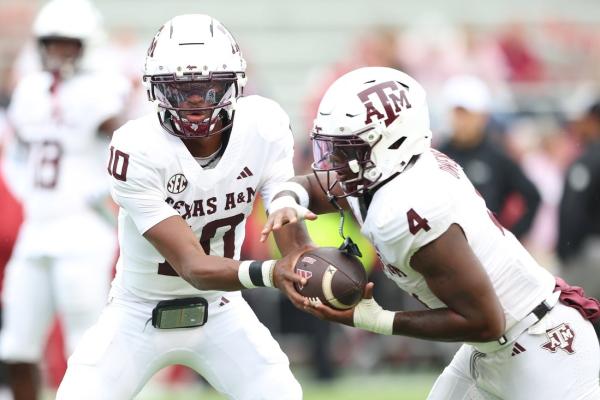 Marcel Reed shines as No. 4 Texas A&M holds off late Arkansas rally to stay perfect
