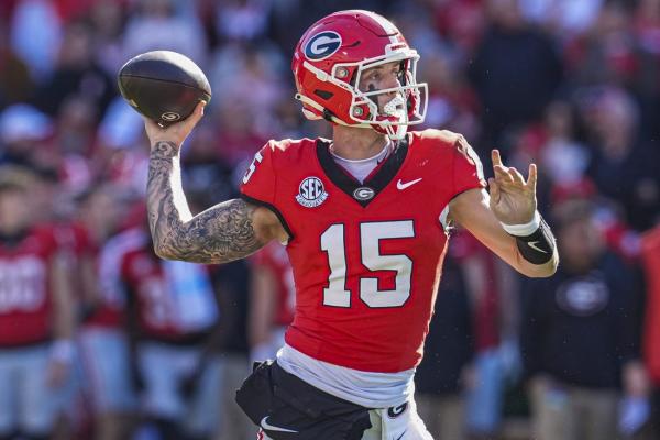 Former Georgia QB Carson Beck commits to Miami