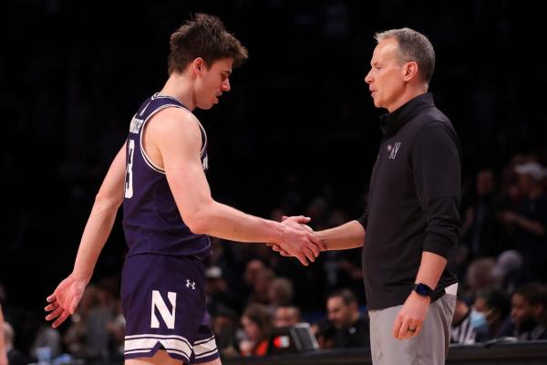 Northwestern looks to rebound against visiting Illinois-Chicago