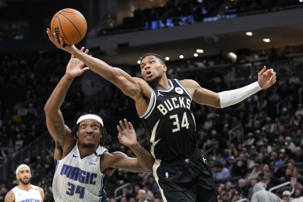 Damian Lillard puts up 30 as Bucks blast Magic thumbnail