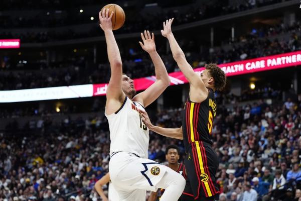 Nikola Jokic strikes again as Nuggets dispose of Hawks