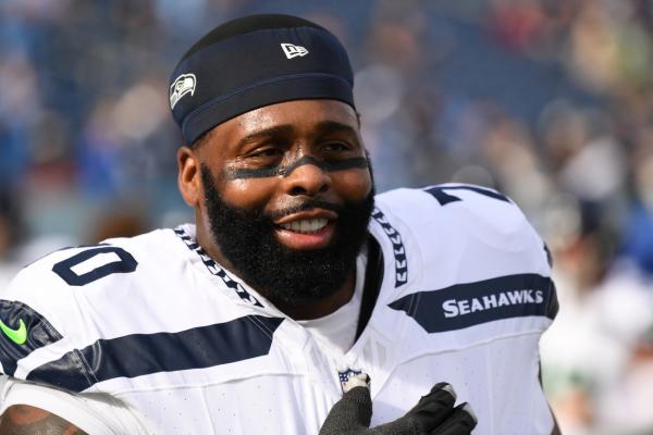 Seahawks GM: Pro Bowl OL Jason Peters to retire