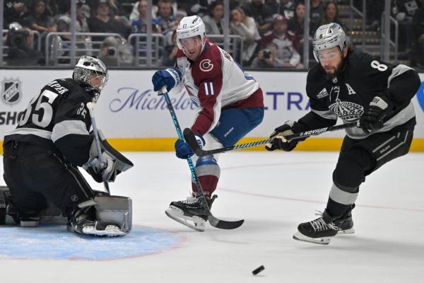 Nathan MacKinnon sets Colorado points record in win over Kings