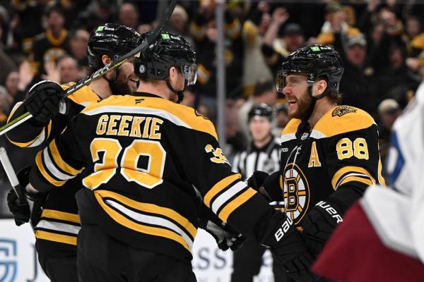 On a roll, Bruins out to avoid letdown vs. last-place Sabres